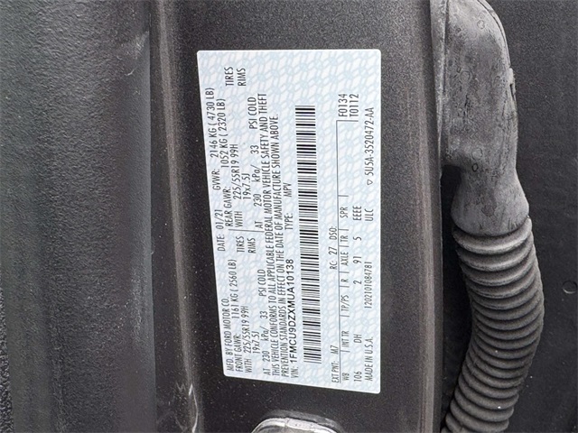 2021 Ford Escape Titanium Hybrid photo 28