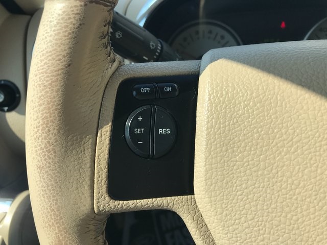 2006 Ford Explorer Eddie Bauer photo 5