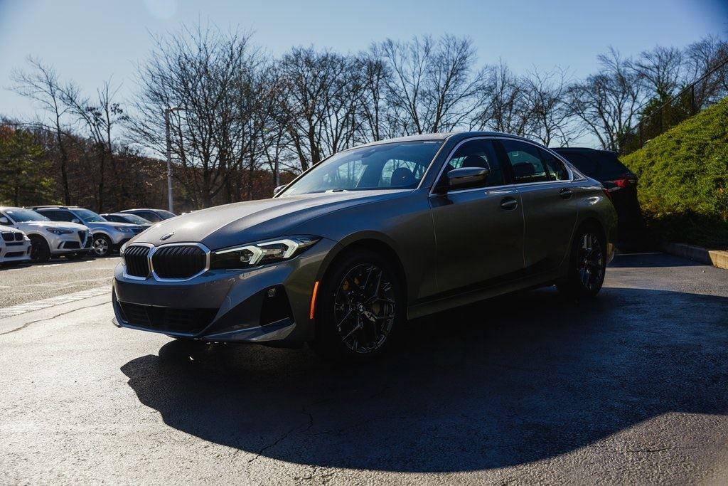 New 2025 Skyscraper Grey Metallic BMW 330i xDrive image 4