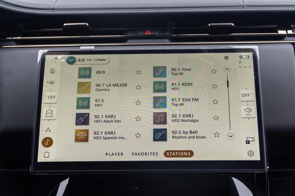 2025 Land Rover Range Rover Sport photo 16