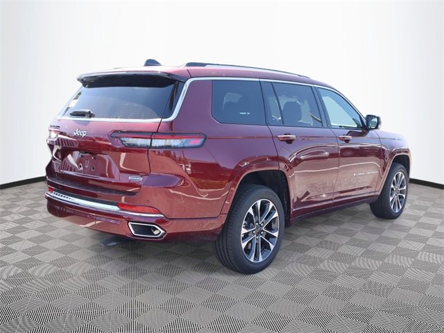 2023 Jeep Grand Cherokee Overland photo 4