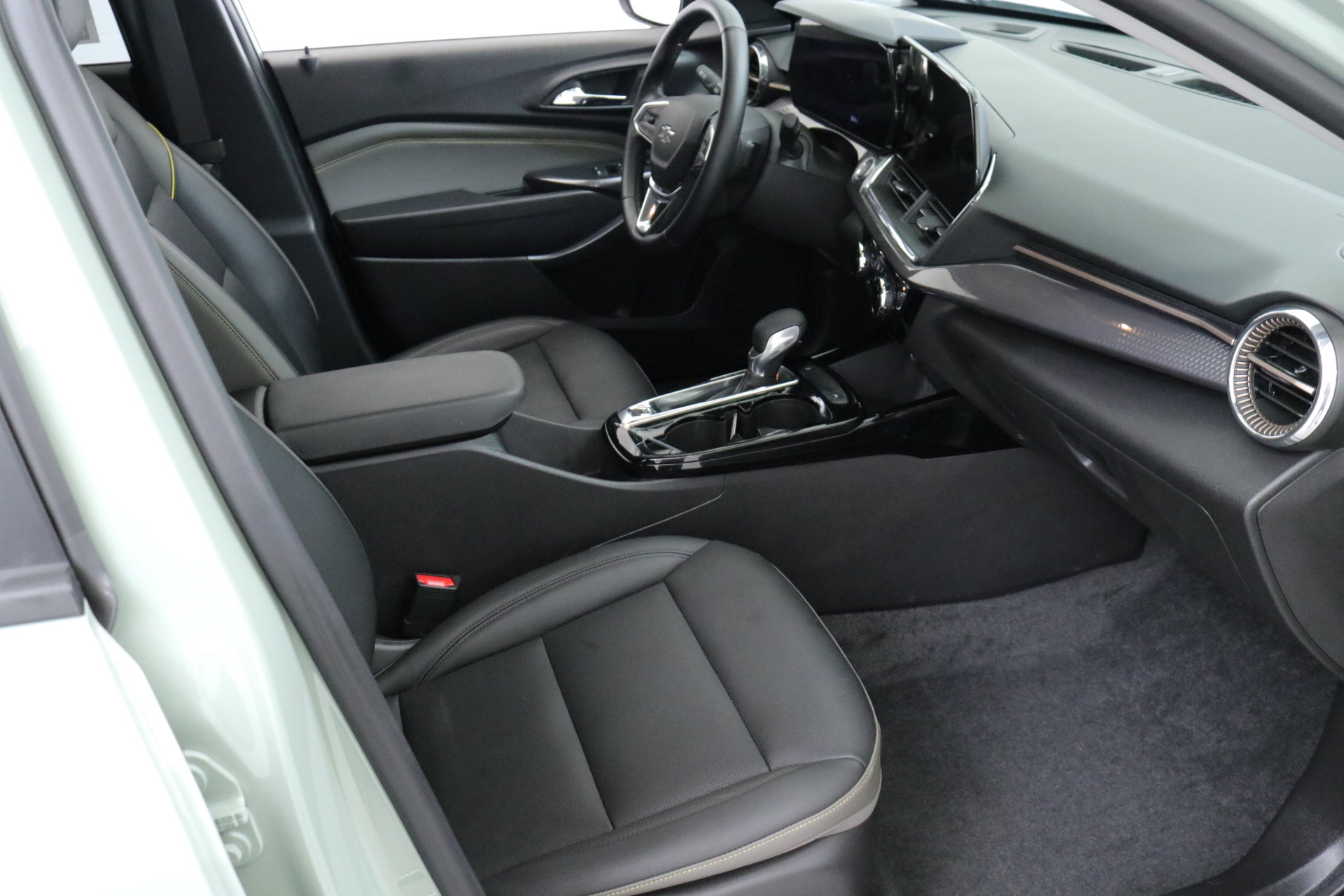 2025 Chevrolet Trax ACTIV photo 25