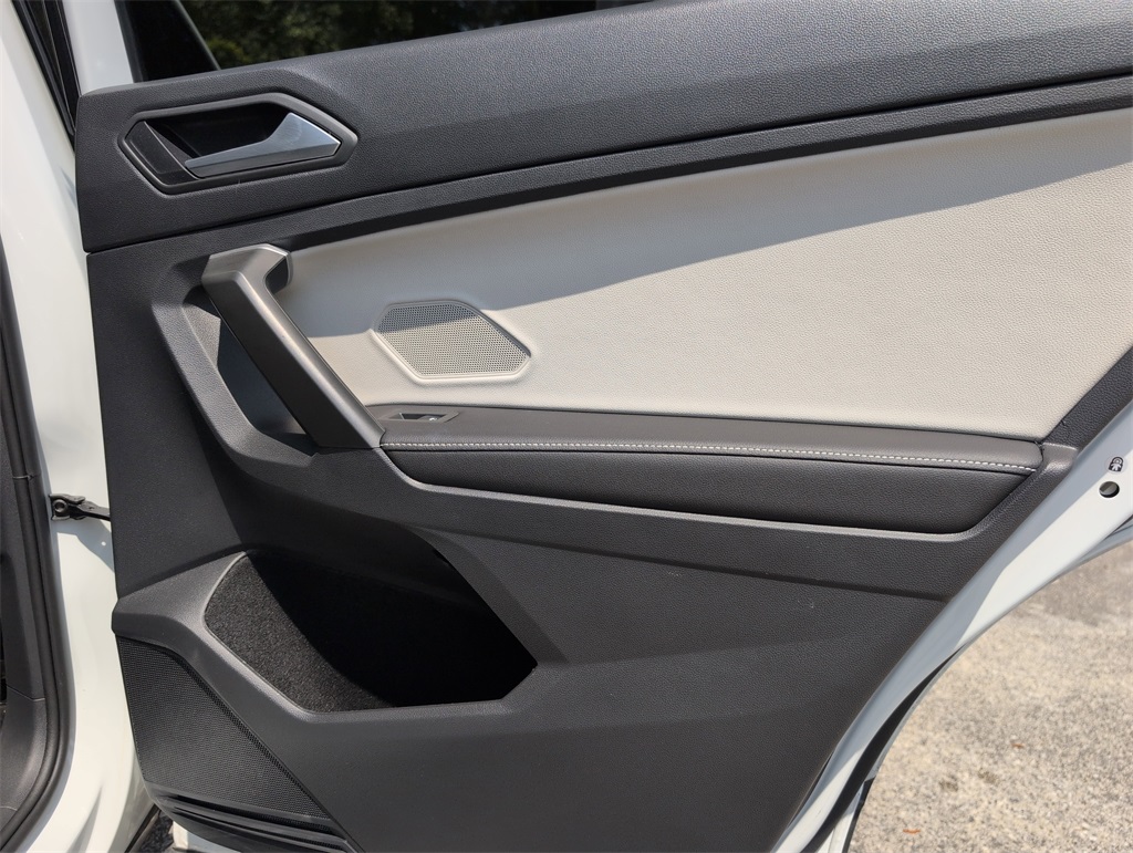 2024 Volkswagen Tiguan S photo 28