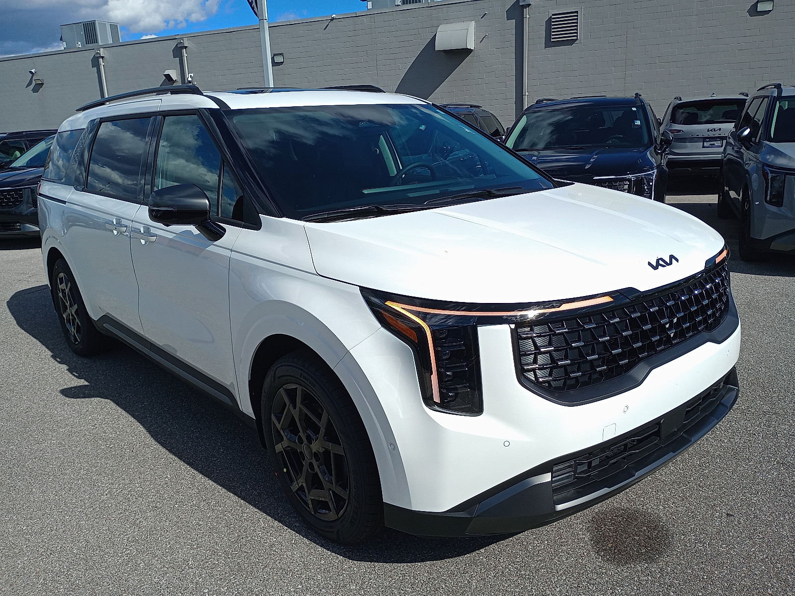 2026 Kia Carnival SX Prestige's photo