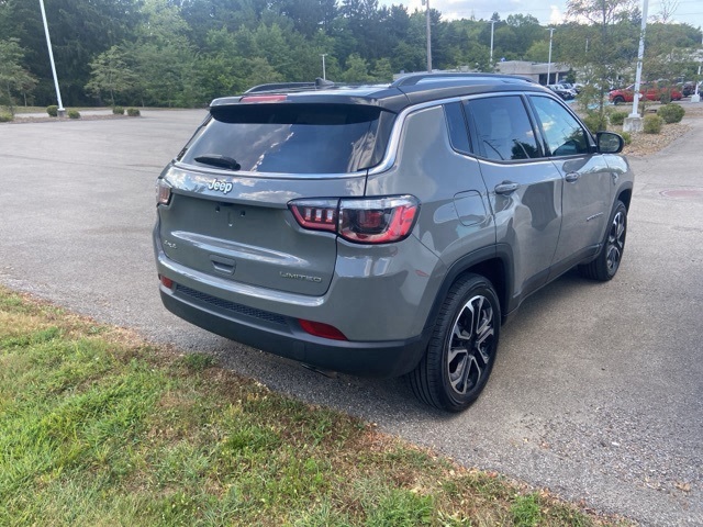 2022 Jeep Compass Limited photo 5