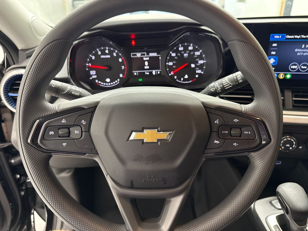 2025 Chevrolet Trax LS photo 15