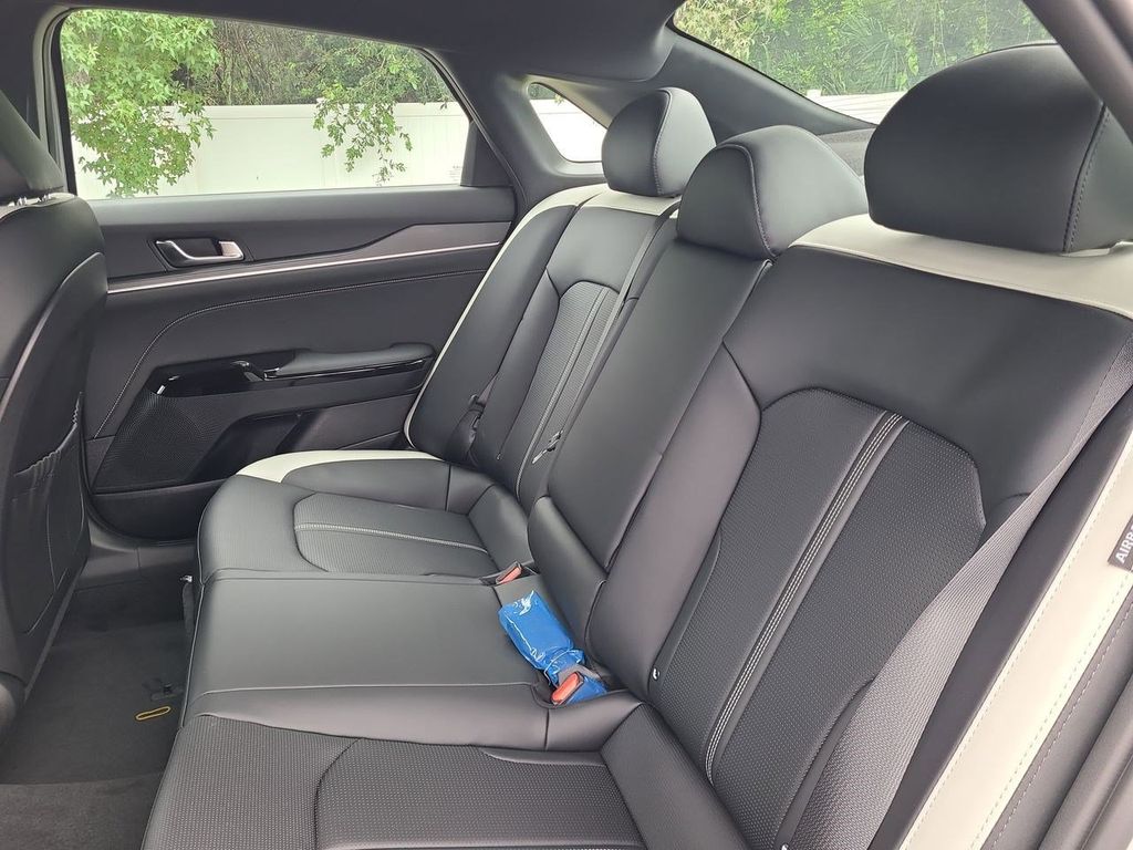 2026 Kia K5 GT-Line photo 13