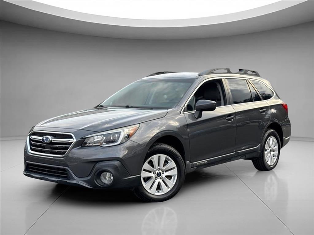 2018 Subaru Outback Premium's photo