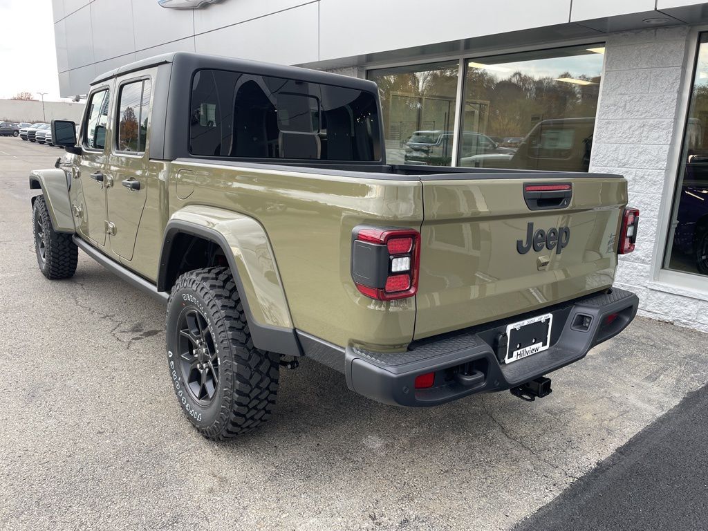 New 2026 Jeep Gladiator Willys Crew Cab in Greensburg #J27218