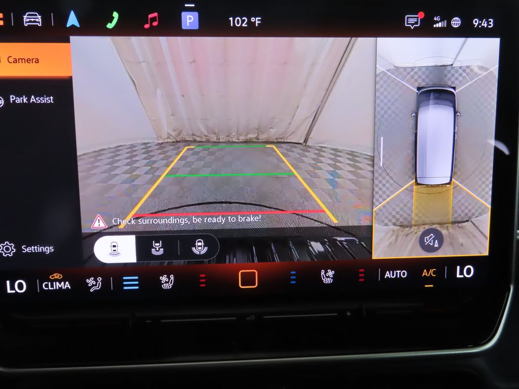 2025 Volkswagen ID. Buzz Pro Plus photo 16