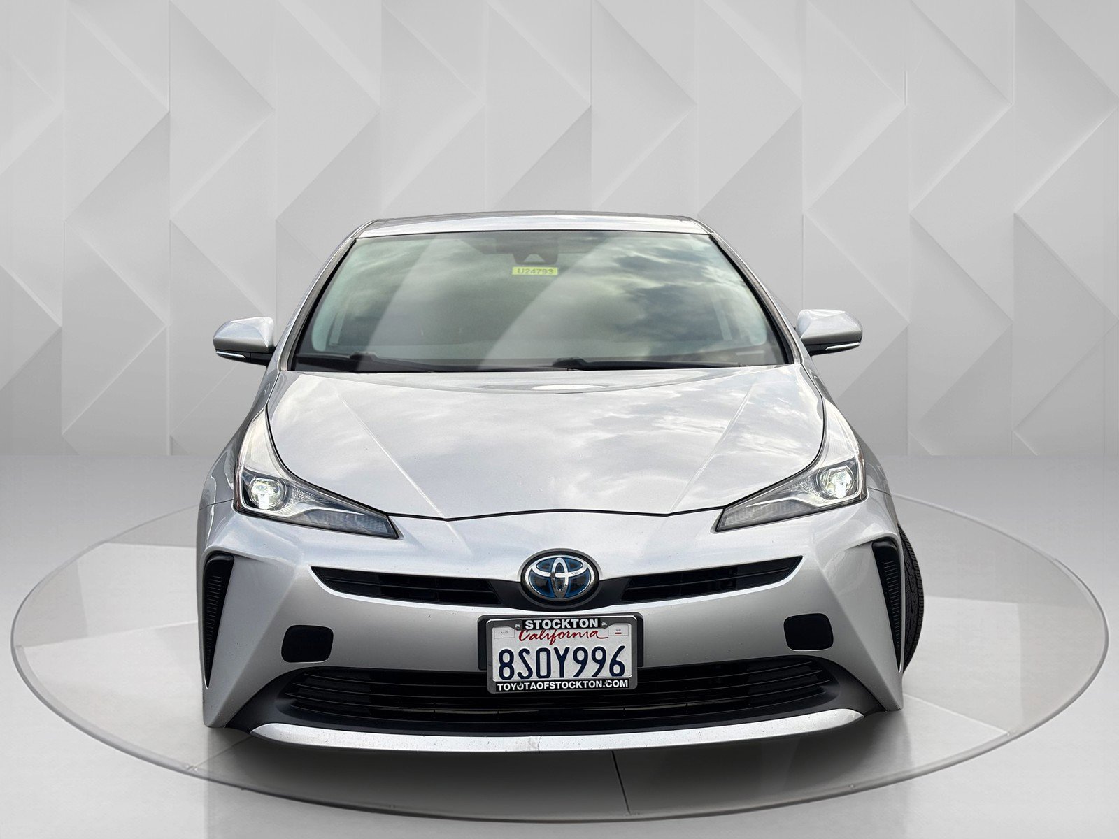 2020 Toyota Prius L Eco photo 4