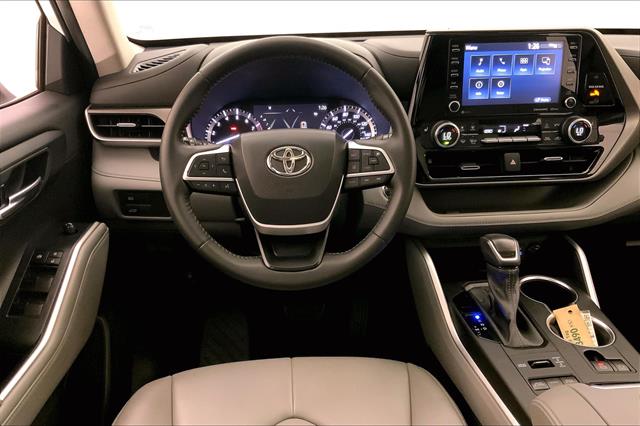 2022 Toyota Highlander XLE photo 4