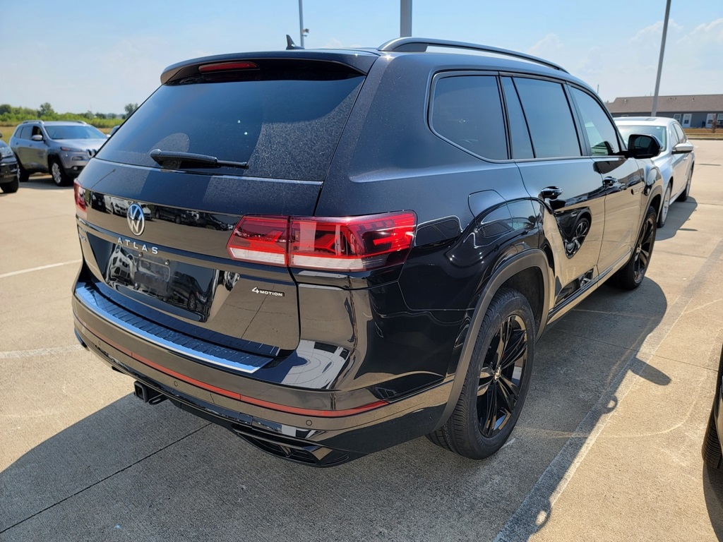 2023 Volkswagen Atlas V6 SEL R-Line photo 2