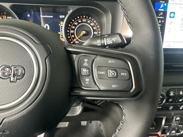 2025 Jeep Gladiator Mojave photo 14