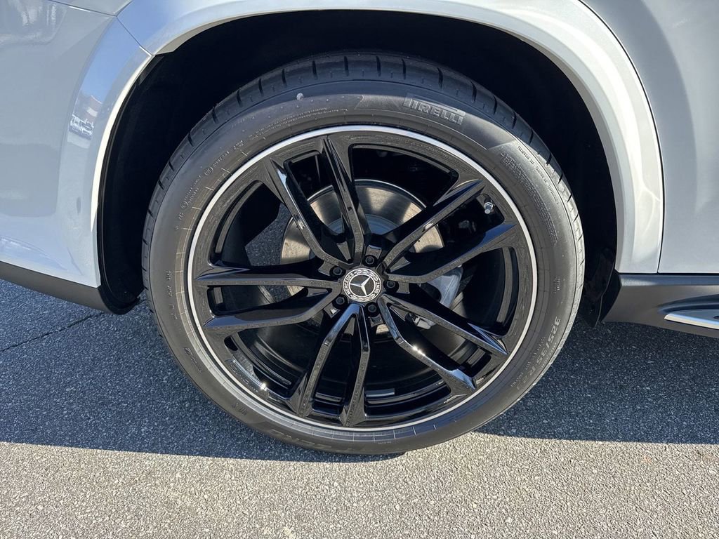 2025 Mercedes Benz GLS 450 4MATIC photo 17