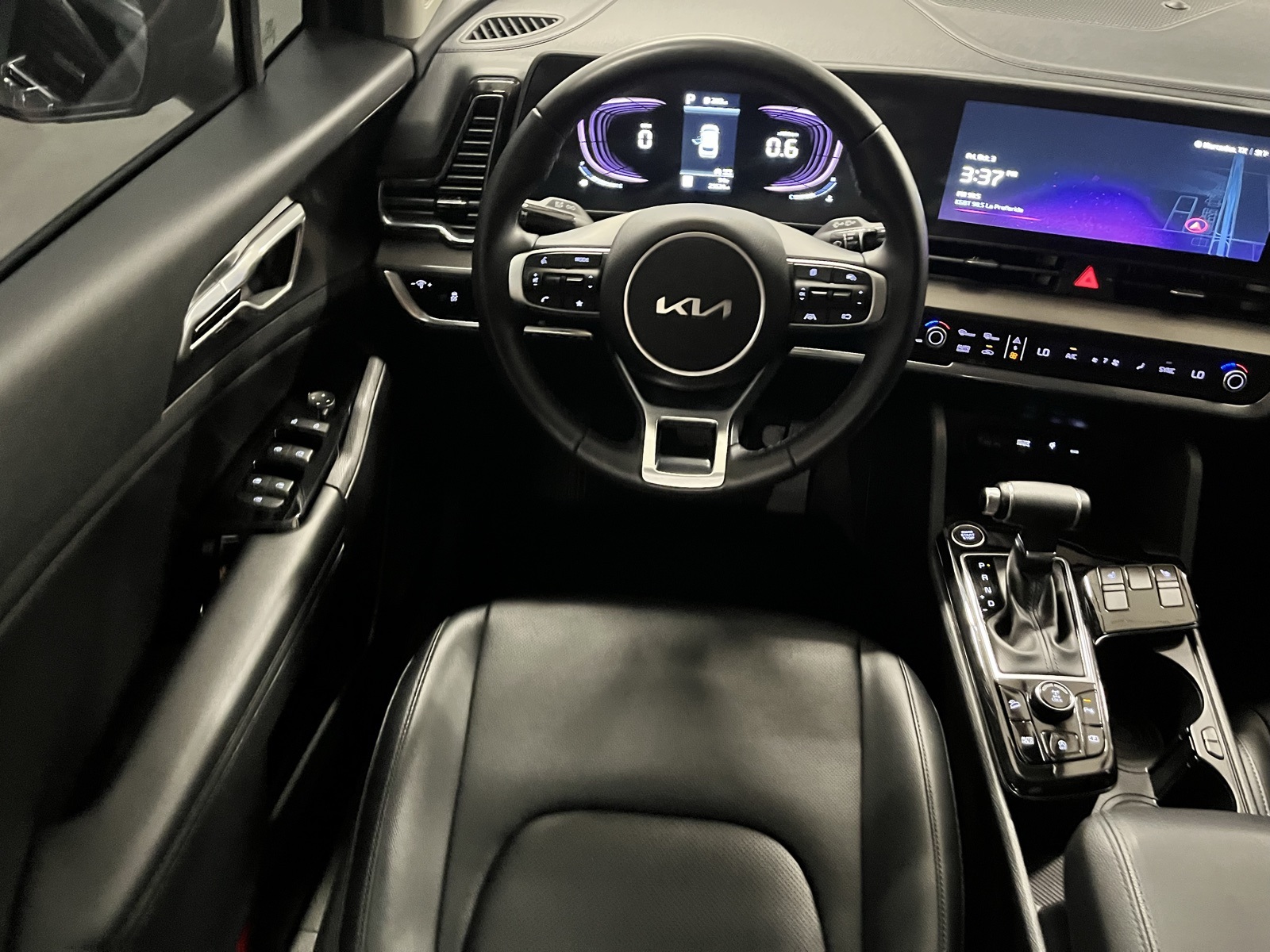2024 Kia Sportage EX photo 11