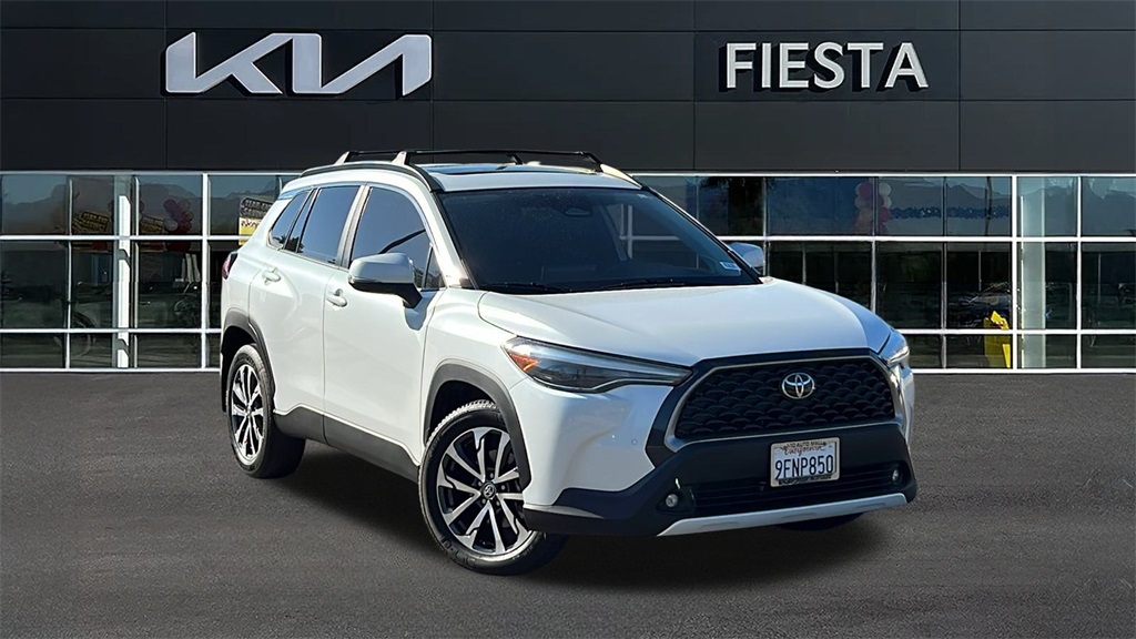 2023 Toyota Corolla Cross XLE