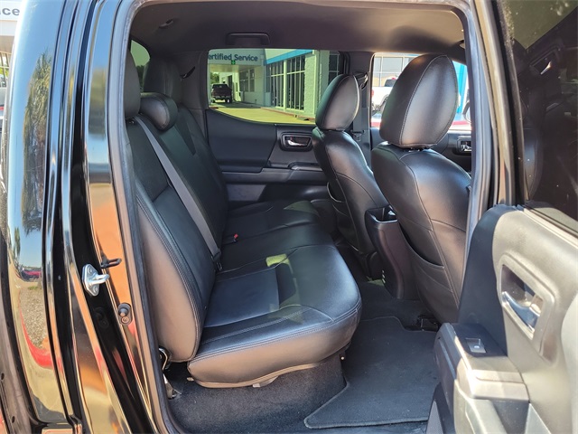 2022 Toyota Tacoma V6 photo 13