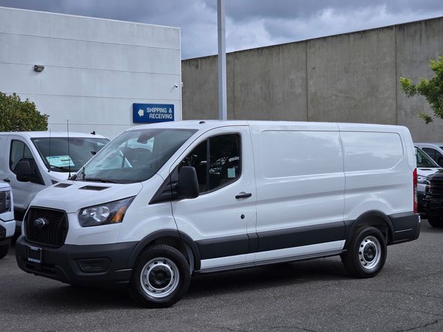 2025 Ford Transit photo 2