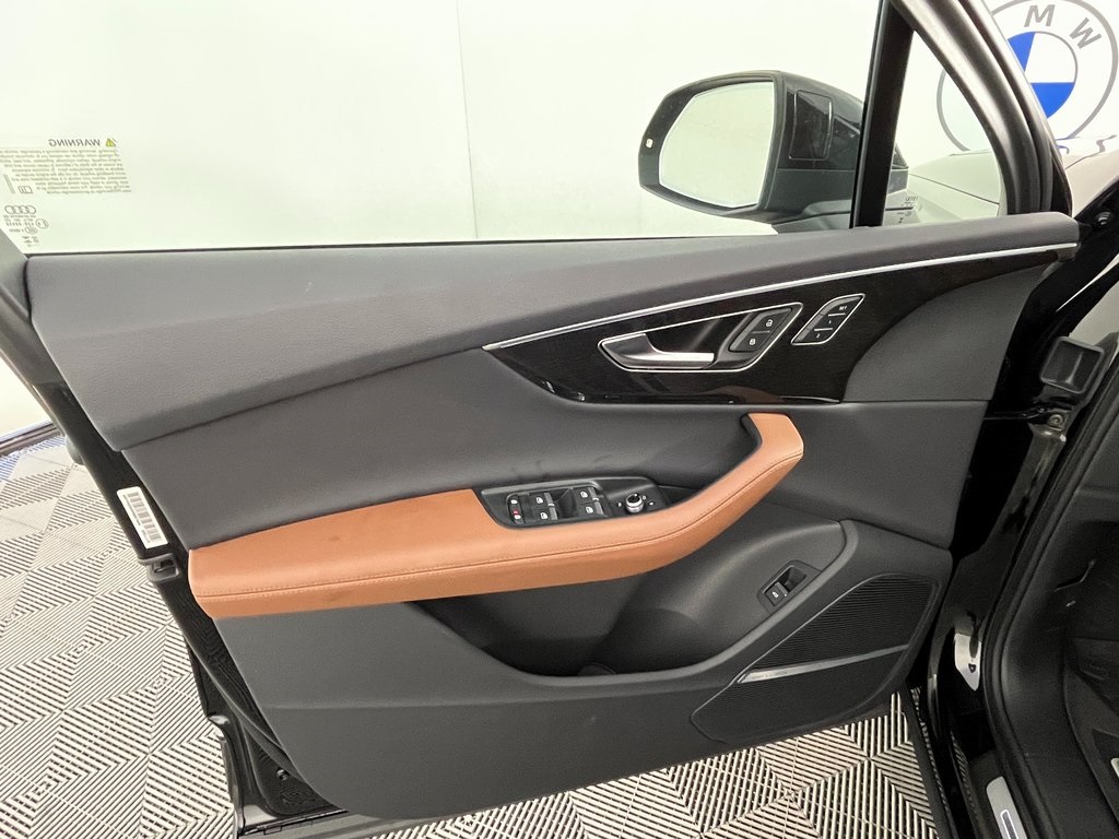 2023 Audi Q7 55 Prestige photo 24