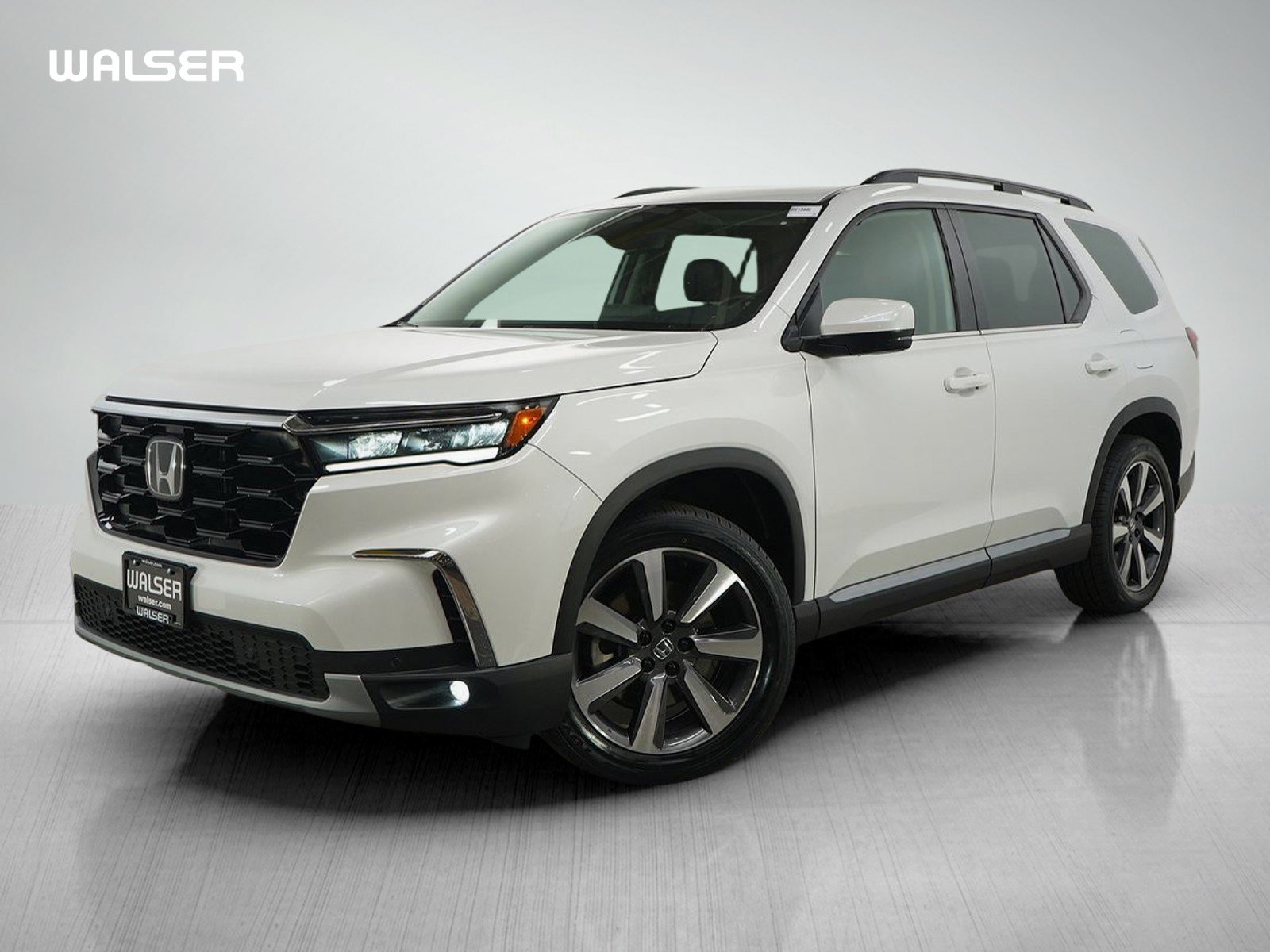 2023 Honda Pilot Touring's photo