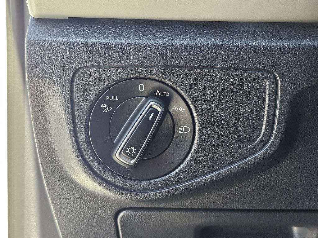 2021 Volkswagen Atlas V6 SEL Premium R-Line photo 28