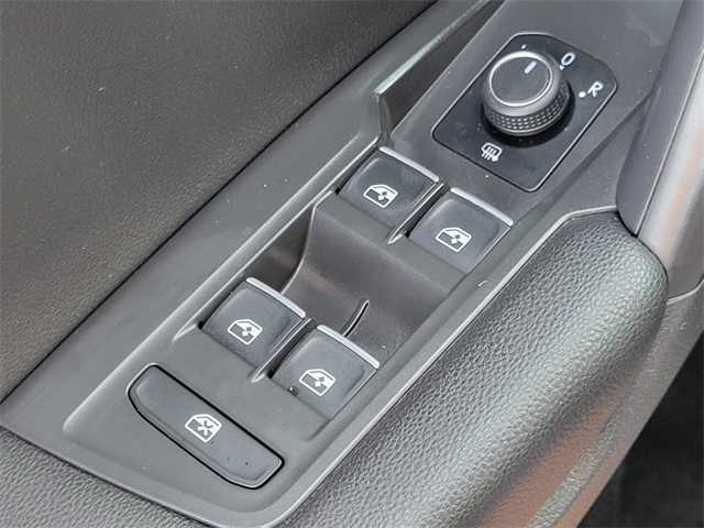 2021 Volkswagen Tiguan R-Line Black SEL photo 24