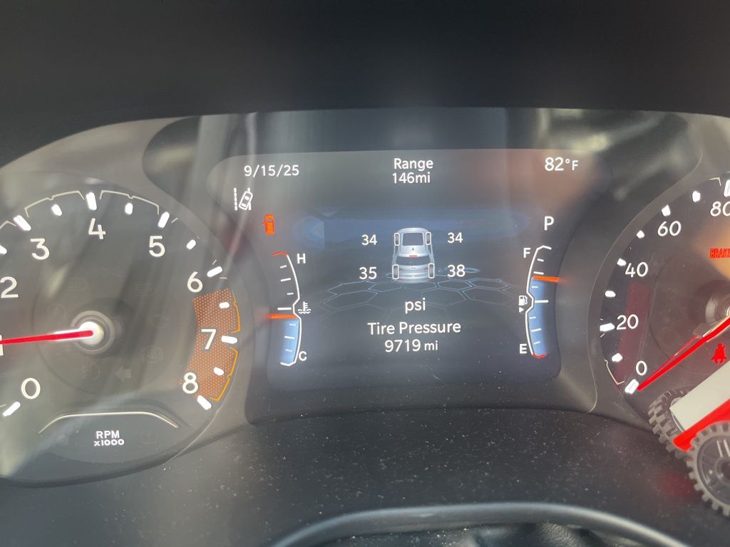 2024 Jeep Compass Latitude Lux Altitude photo 9