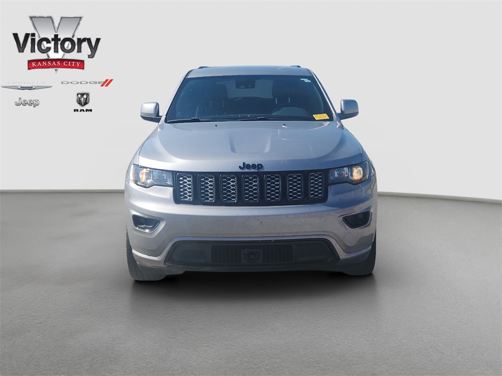 Used 2021 Jeep Grand Cherokee Laredo X with VIN 1C4RJFAG5MC736830 for sale in Kansas City