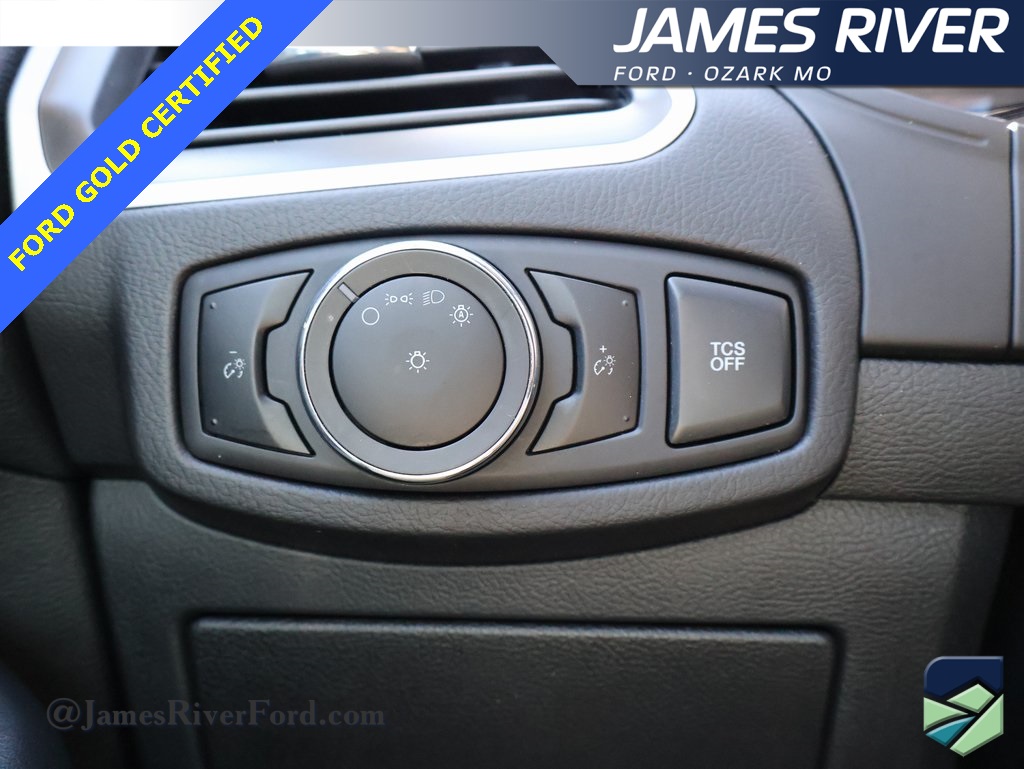 2024 Ford Edge SEL photo 25
