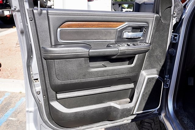 2024 Ram 2500 Laramie photo 23