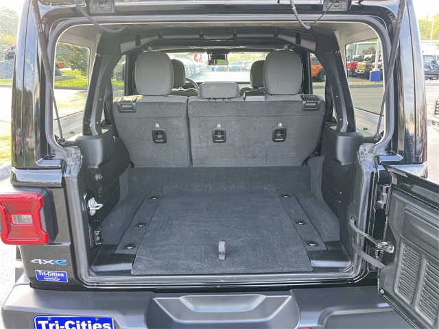 2024 Jeep Wrangler Sahara 4xe photo 18