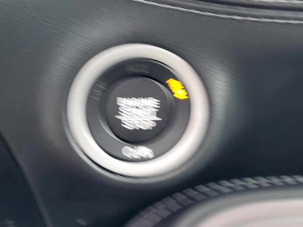 2023 Dodge Challenger GT photo 14