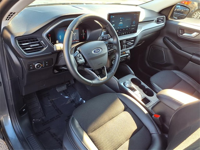 2025 Ford Escape Base photo 2