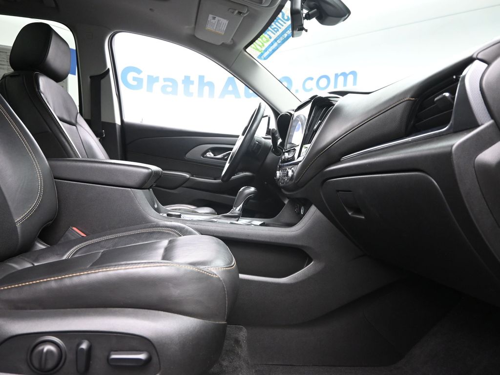 2020 Chevrolet Traverse Premier photo 4
