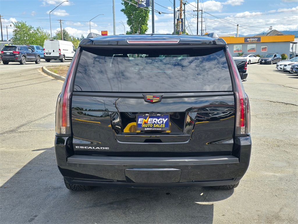 2019 Cadillac Escalade Luxury photo 4