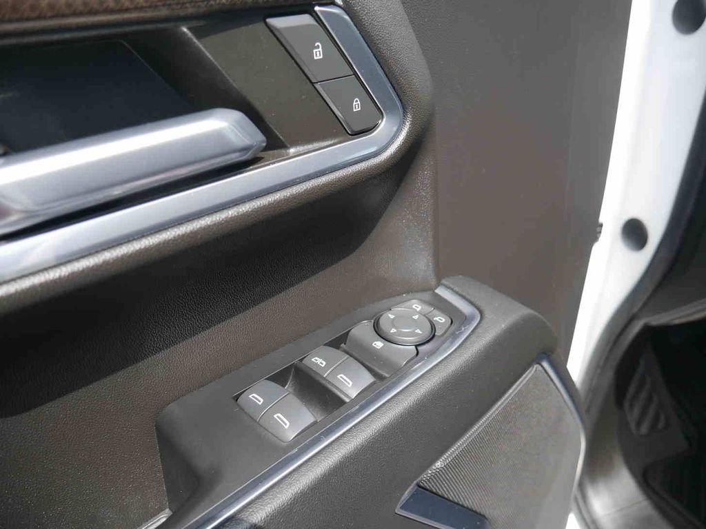 2023 Chevrolet Silverado 1500 RST photo 21