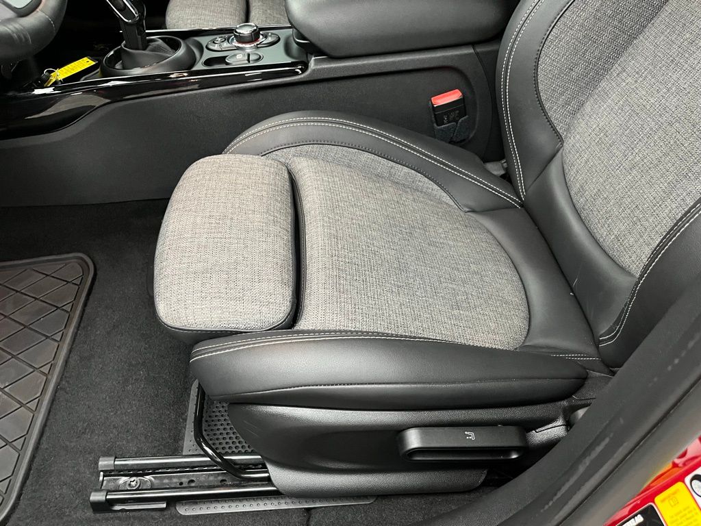 2022 Mini Cooper Base S ALL4 photo 19