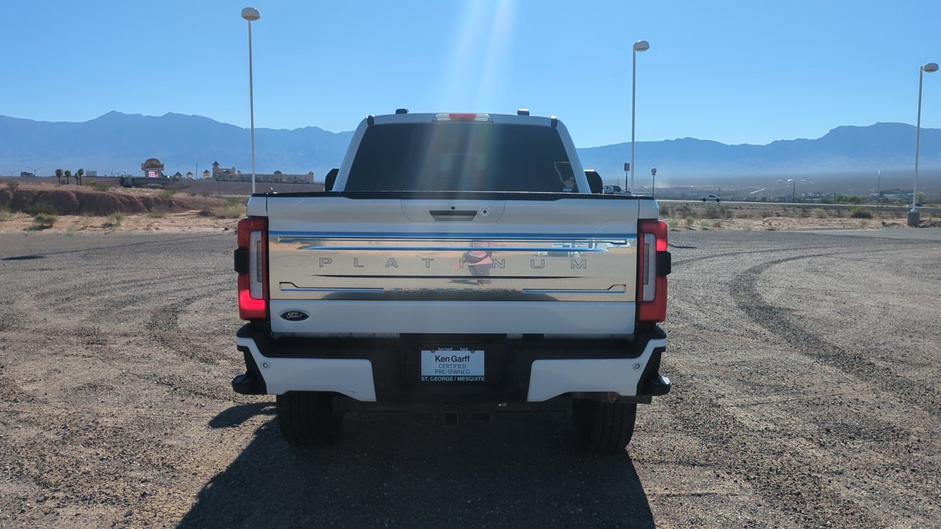 2024 Ford F-250 Platinum photo 4