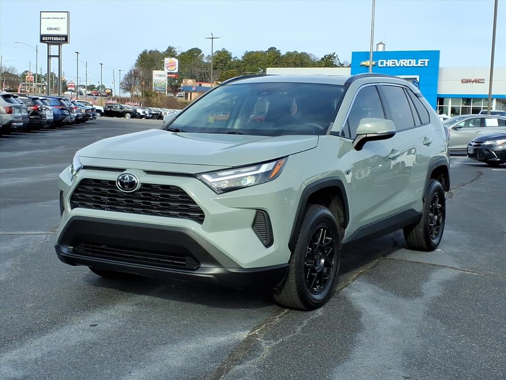 2022 Toyota RAV4 XLE