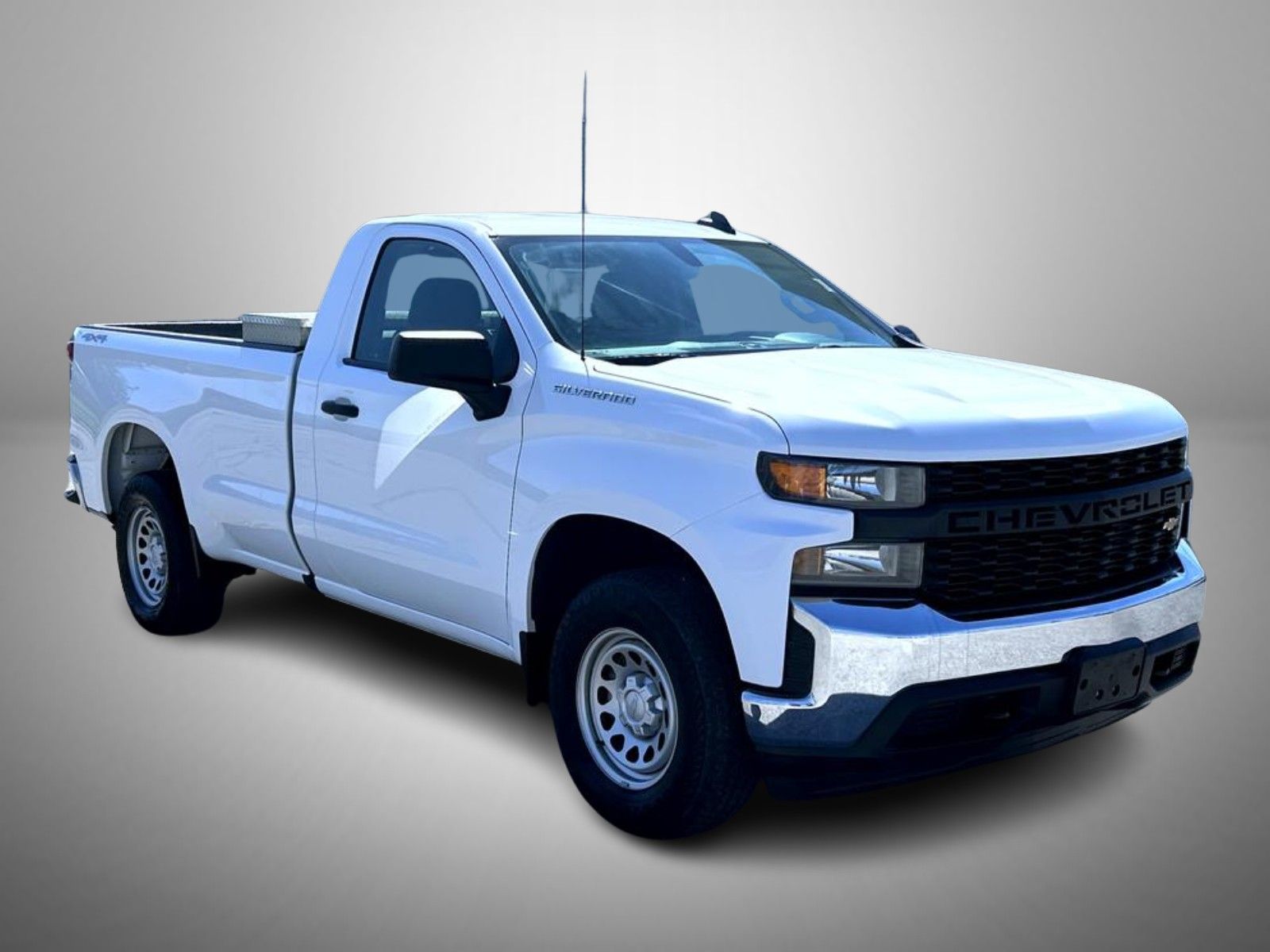 2020 Chevrolet Silverado 1500 photo 3