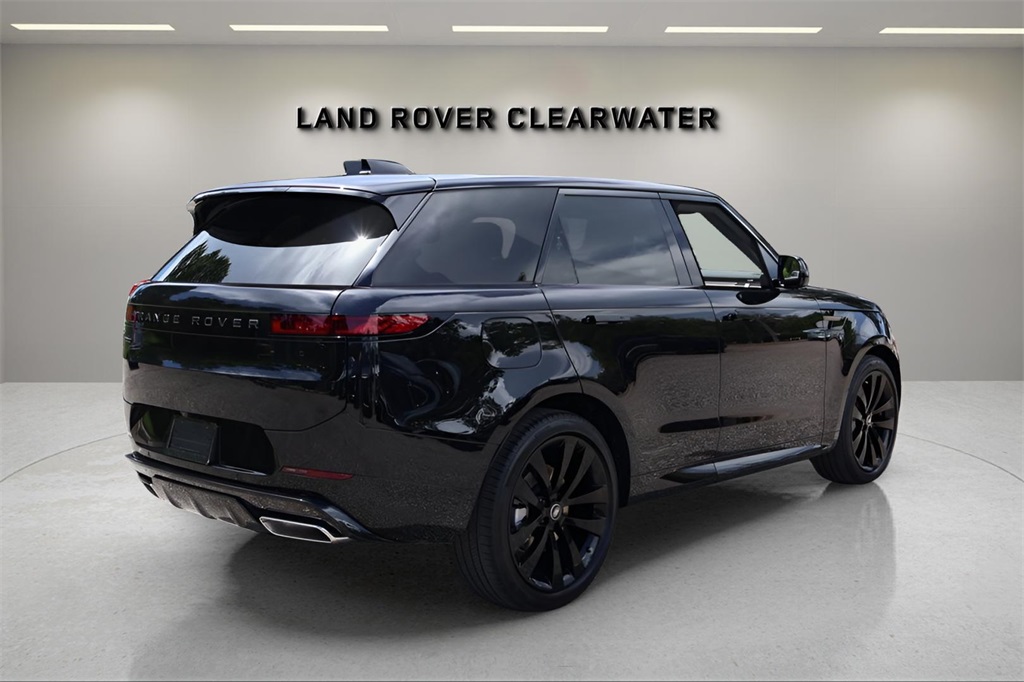 2025 Land Rover Range Rover Sport SE photo 4