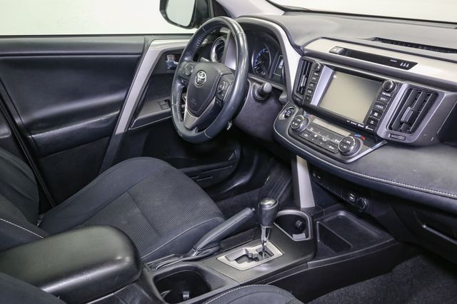 2018 Toyota RAV4 XLE photo 16