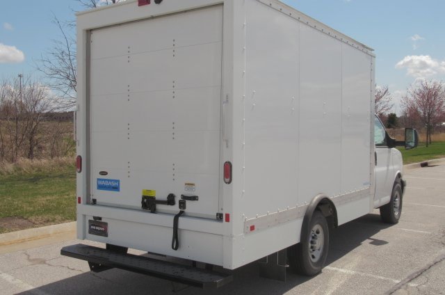 2024 Chevrolet Express Cutaway 3500 photo 3