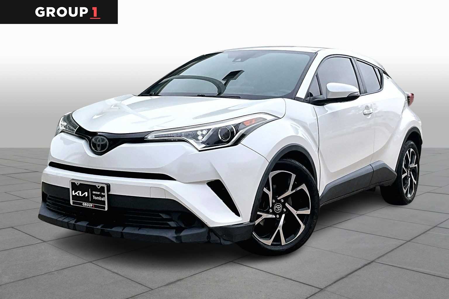 2019 Toyota C-HR XLE's photo