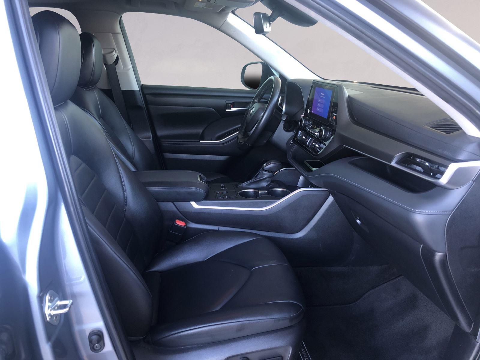 2023 Toyota Highlander XSE photo 15