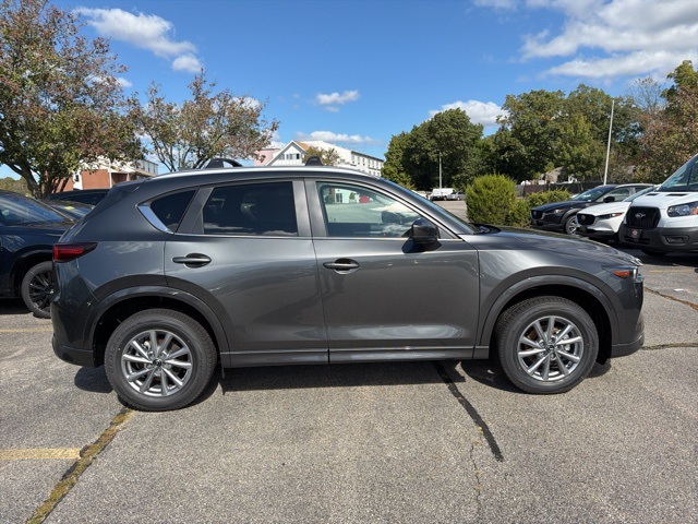 2025 Mazda CX-5 2.5 S Preferred photo 2