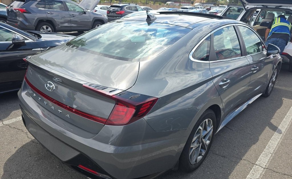 2022 Hyundai Sonata SEL photo 4