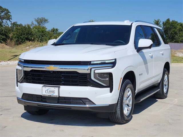 2026 Chevrolet Tahoe LS photo 2