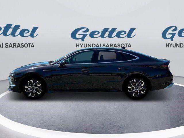 2025 Hyundai Sonata SEL photo 3